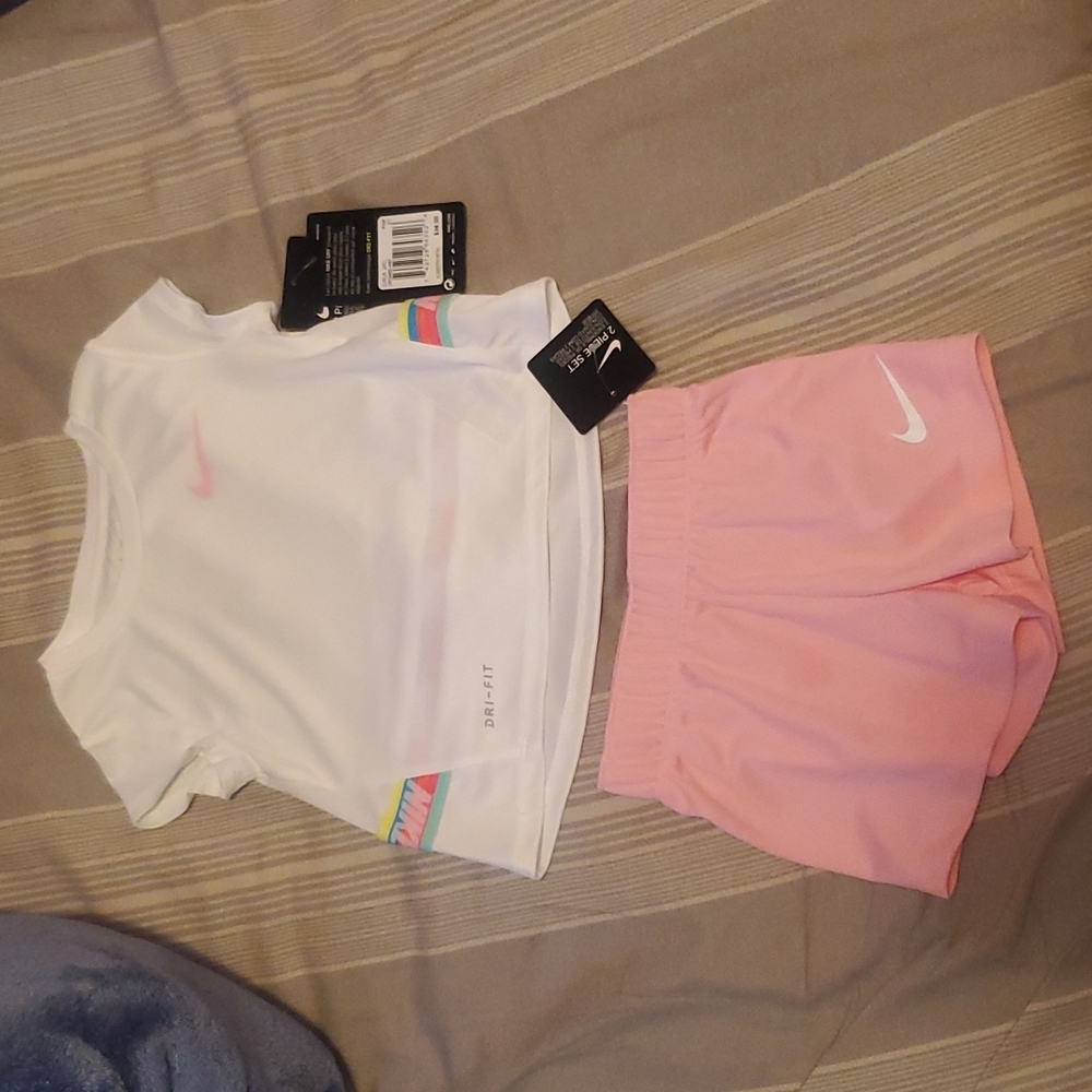 Girls 2 piece shirt & short set